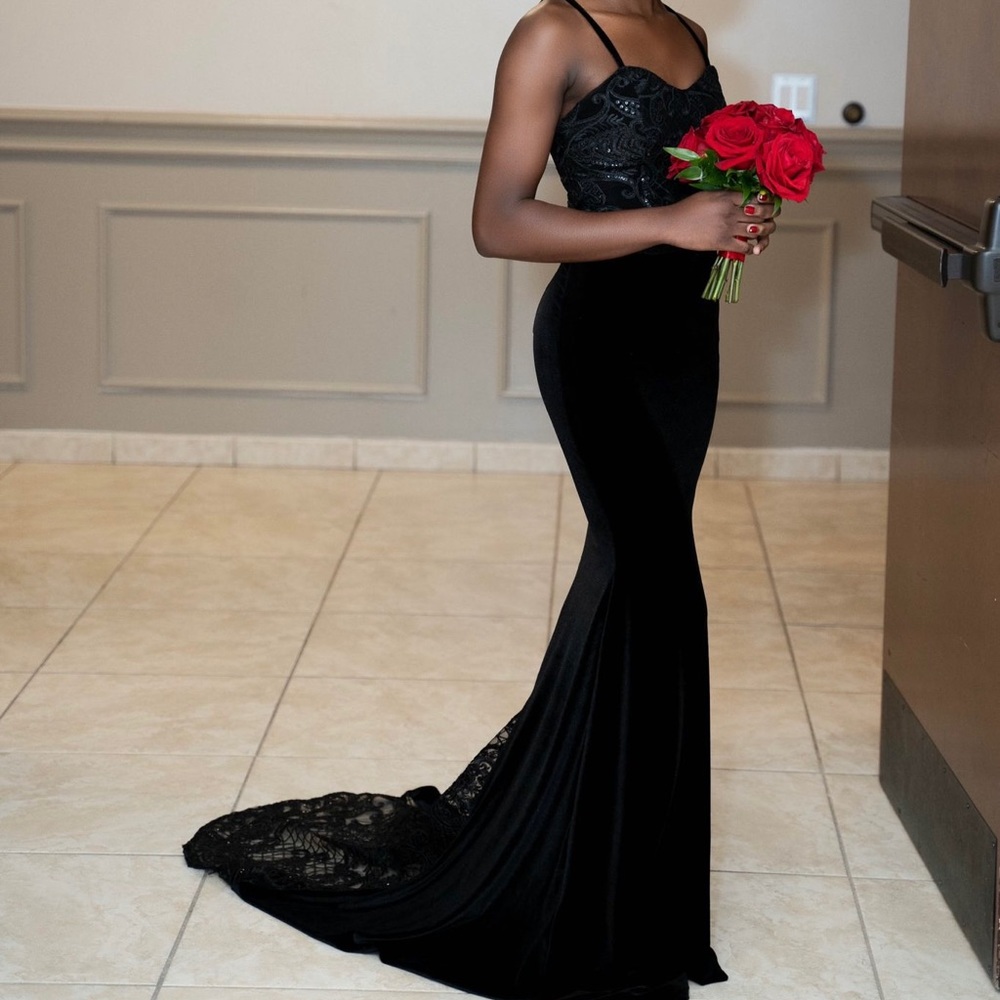 Black handmaid dress